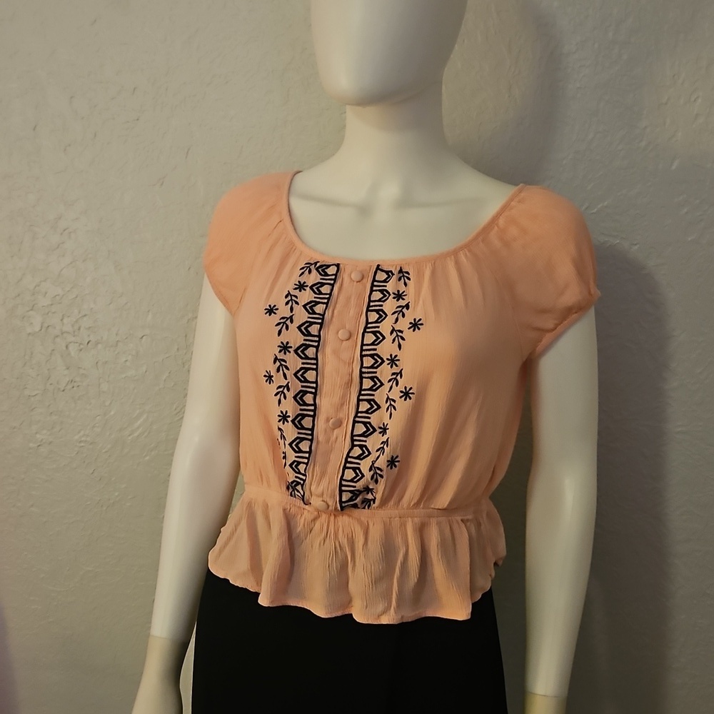 Vtg MISS DAISY Peach Floral Embroidered Cropped Peplum Top - Picture 3 of 8